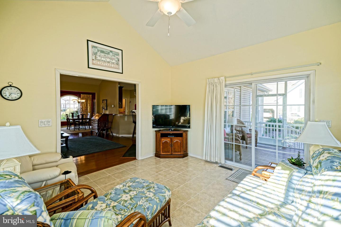 16402 Winding River Dr Property Photo 20