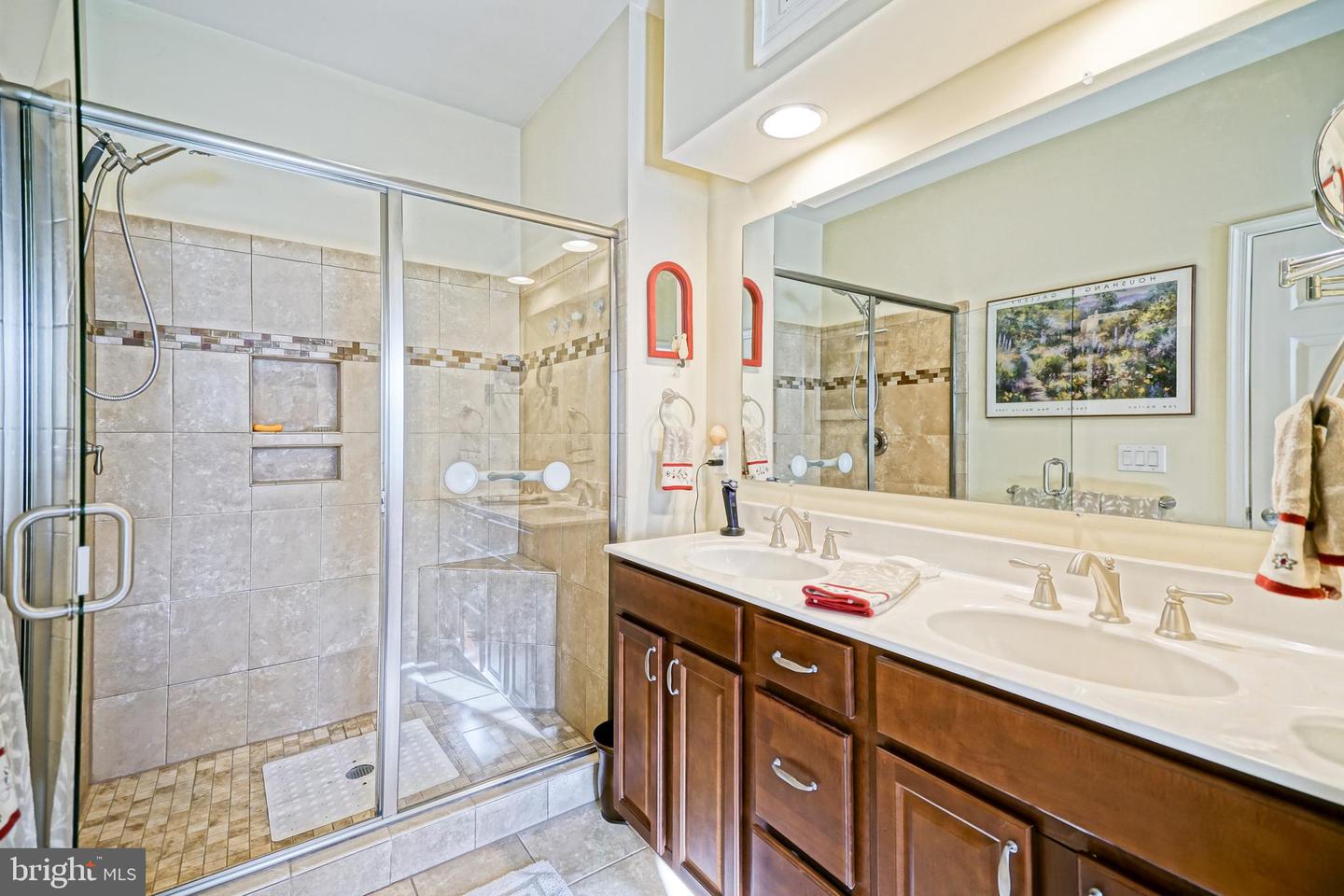 16402 Winding River Dr Property Photo 26