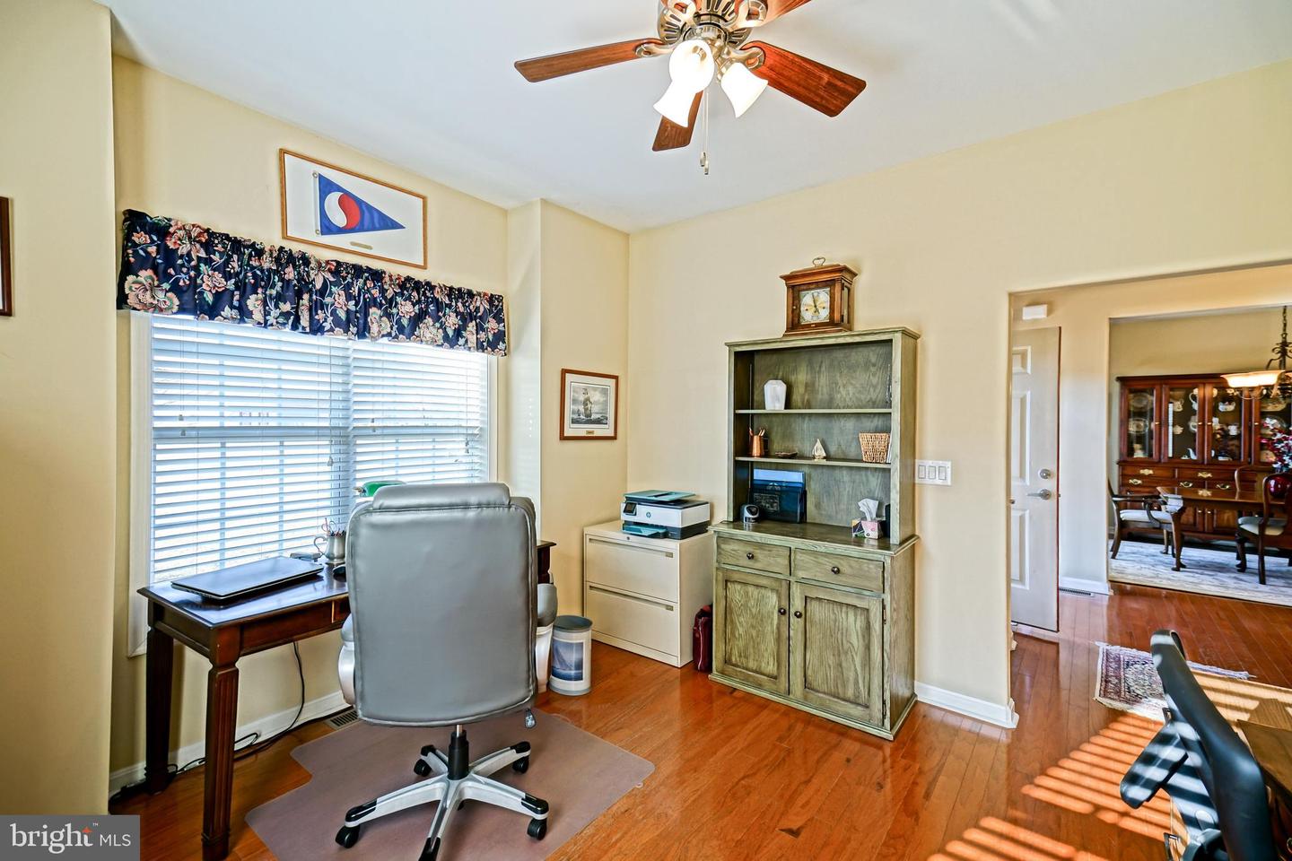 16402 Winding River Dr Property Photo 28