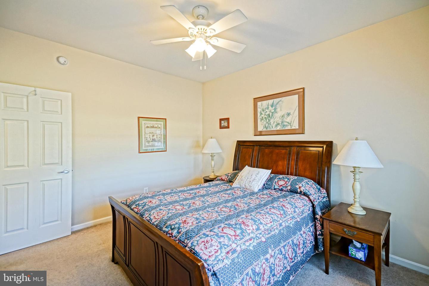16402 Winding River Dr Property Photo 32