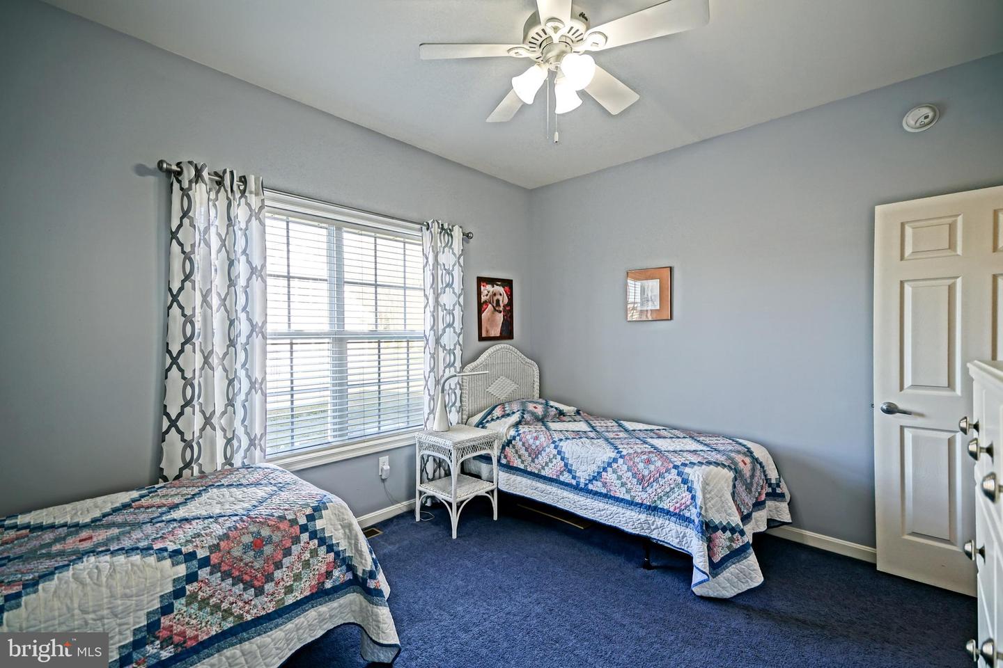 16402 Winding River Dr Property Photo 35
