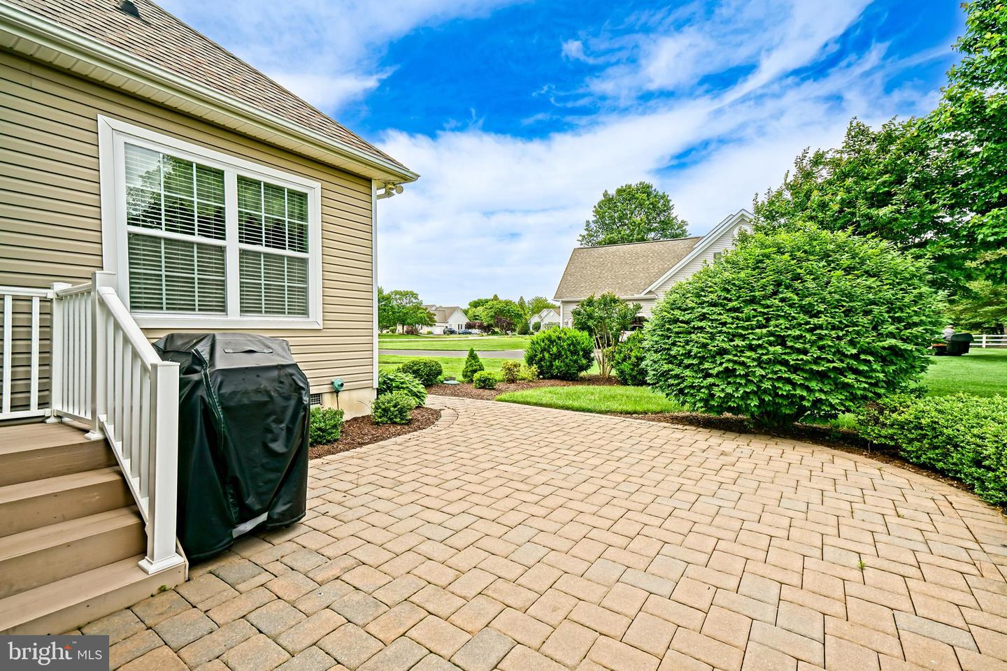 16402 Winding River Dr Property Photo 43
