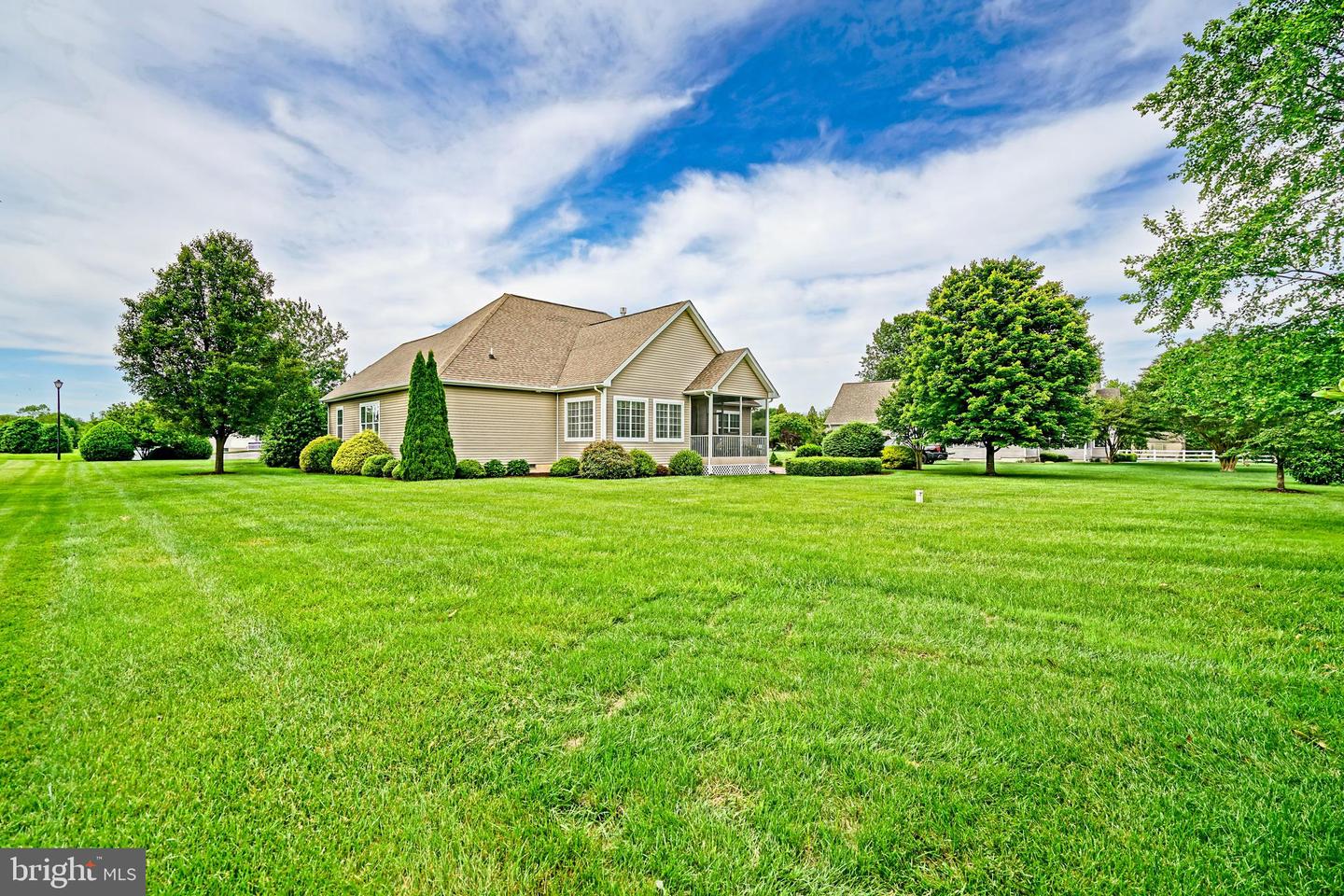 16402 Winding River Dr Property Photo 49