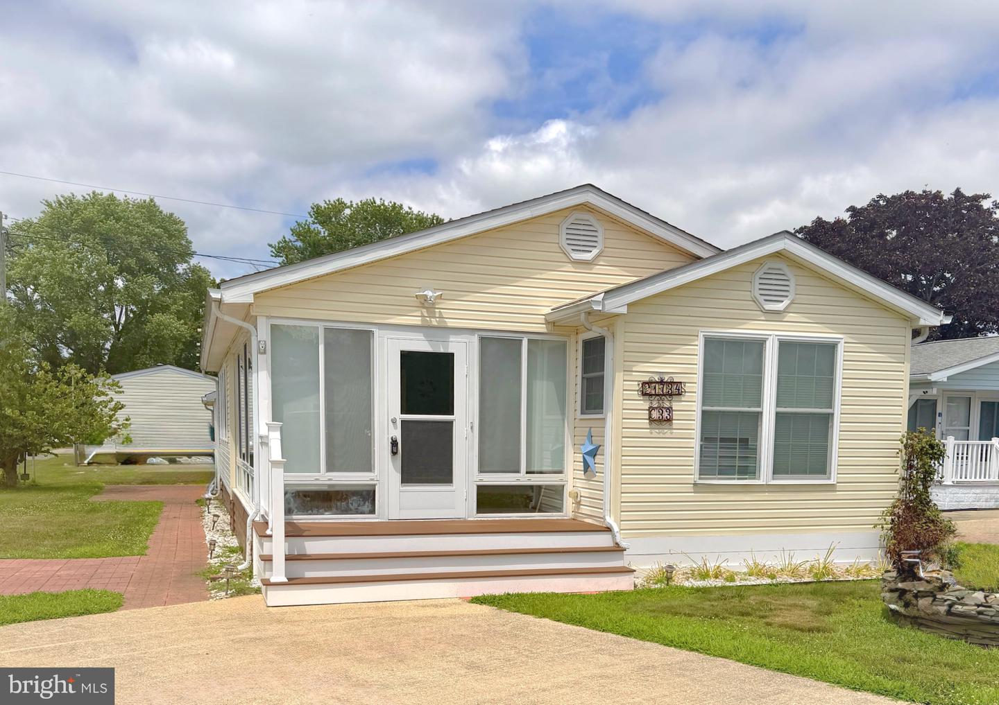 21734 C St Property Photo 1