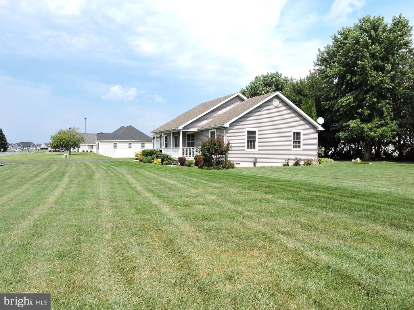 322 Clearbrooke Blvd Property Photo 4