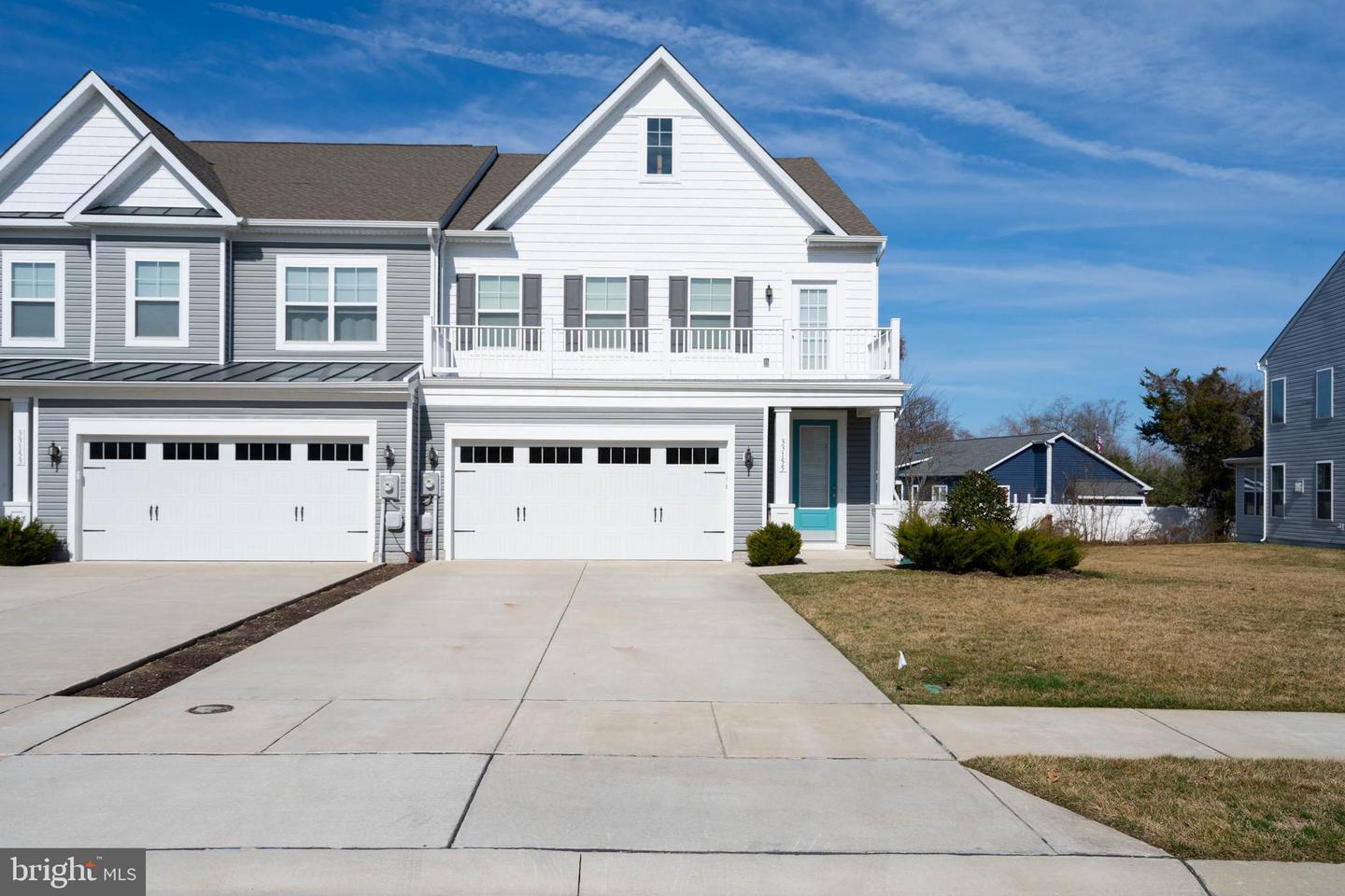 33155 Oyster Cove Dr Property Photo 1