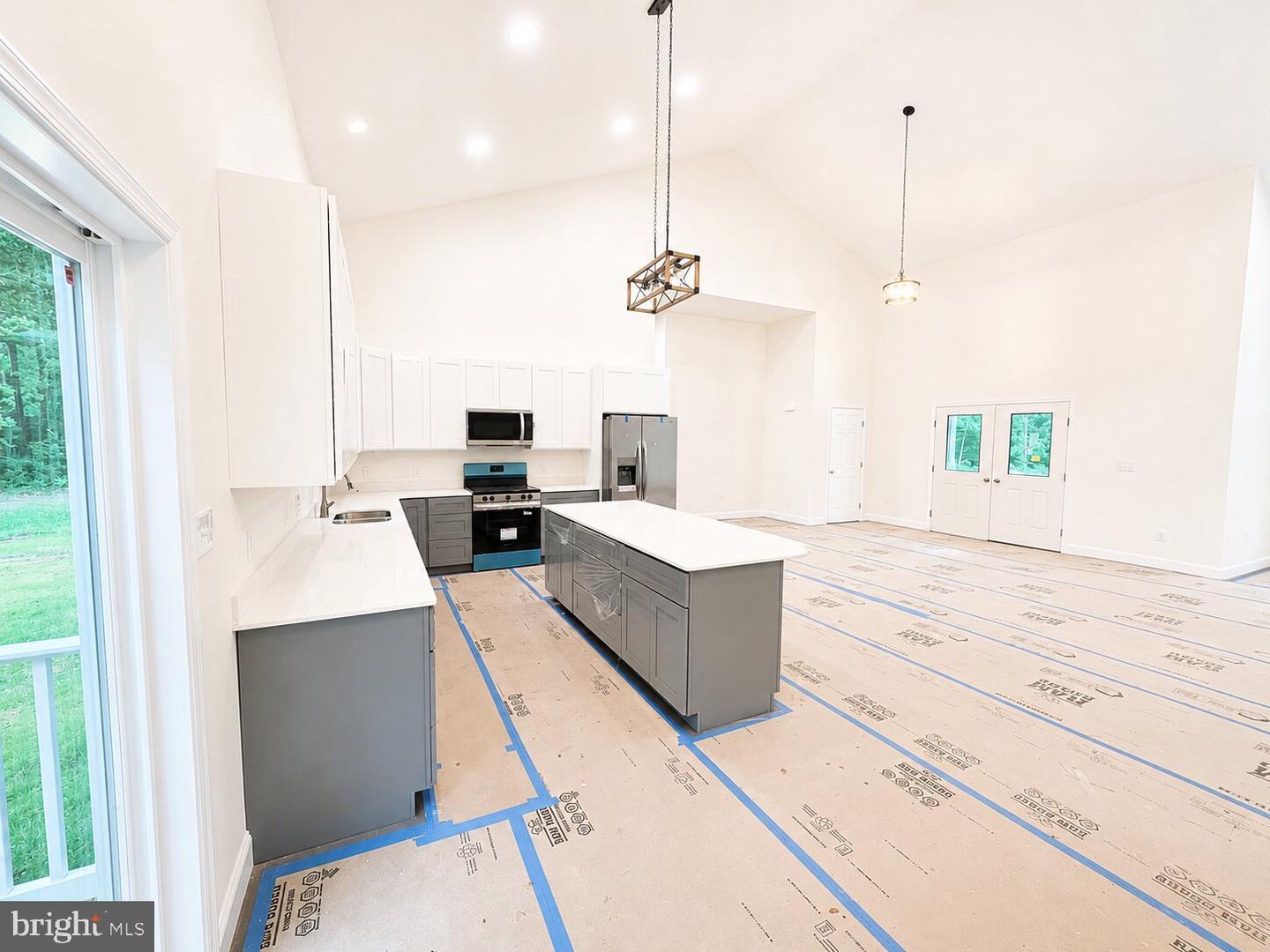 24519 Holly Acres Lane Property Photo 3