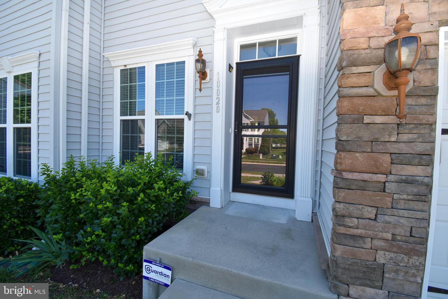 10020 Iron Pointe Dr #9d Property Photo 4
