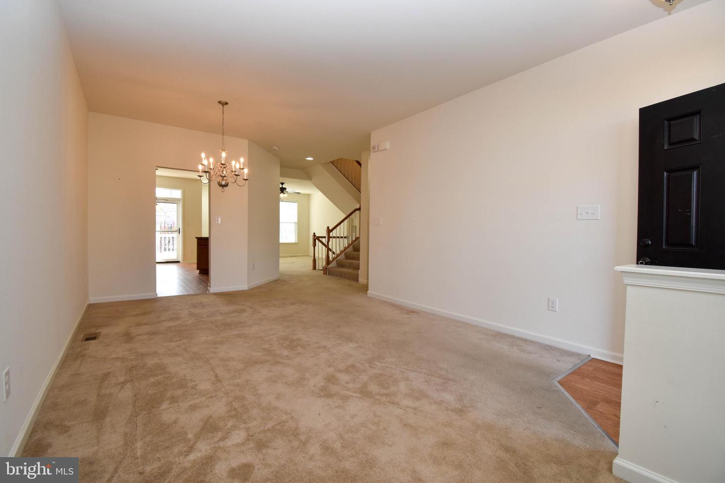 10020 Iron Pointe Dr #9d Property Photo 5
