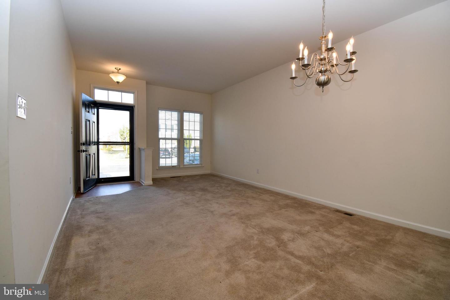 10020 Iron Pointe Dr #9d Property Photo 7