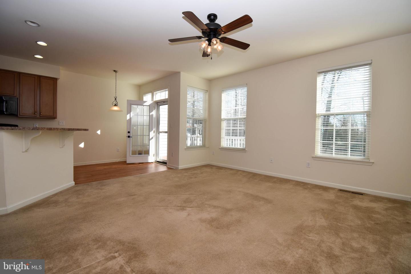 10020 Iron Pointe Dr #9d Property Photo 11
