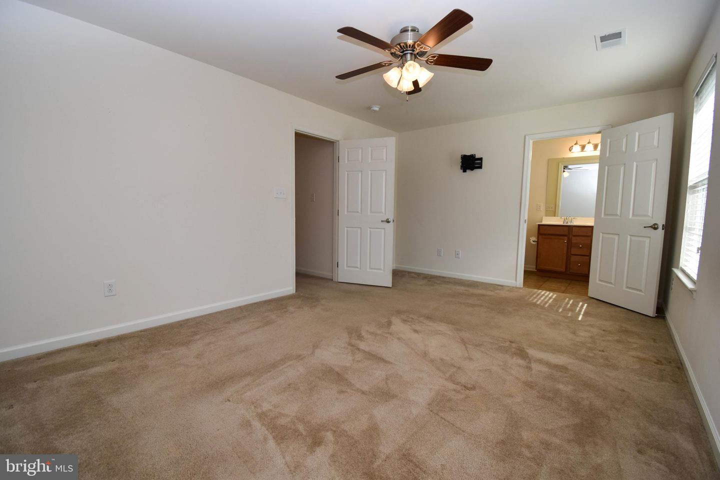 10020 Iron Pointe Dr #9d Property Photo 17