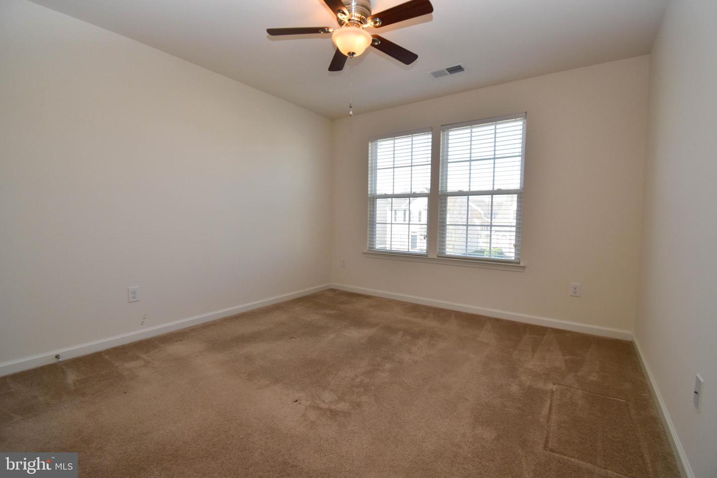 10020 Iron Pointe Dr #9d Property Photo 27
