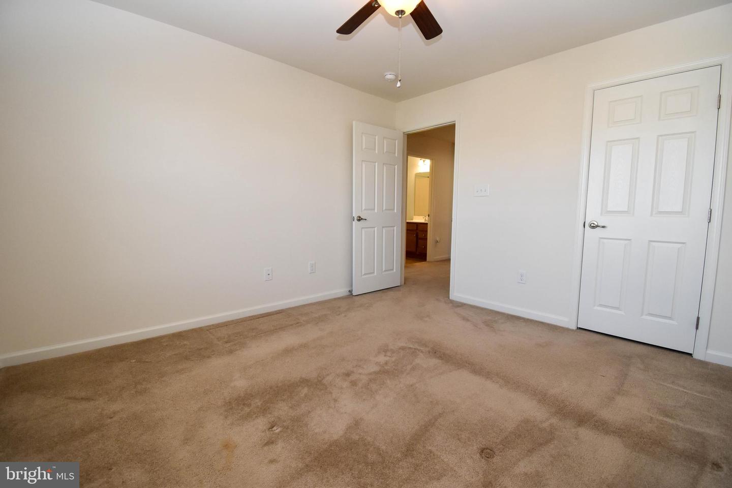 10020 Iron Pointe Dr #9d Property Photo 28