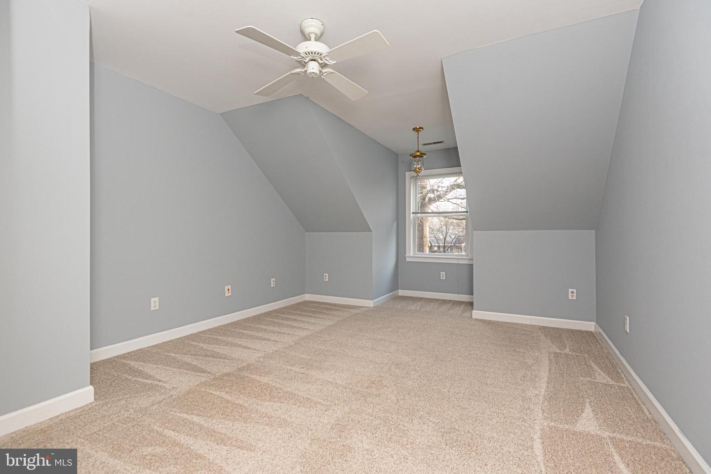202 W Manor Dr Property Photo 41