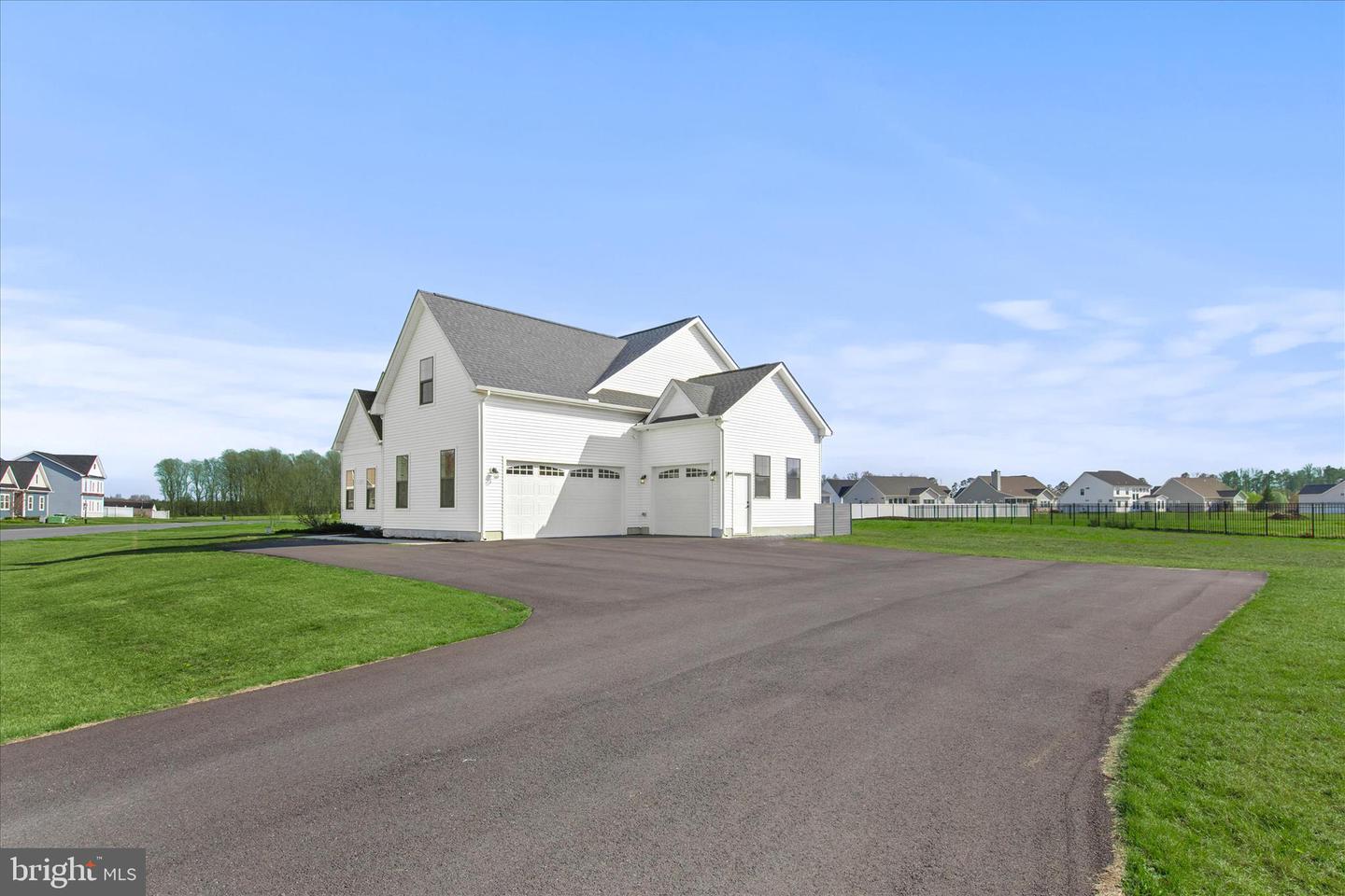 27044 Whistling Duck Way Property Photo 3