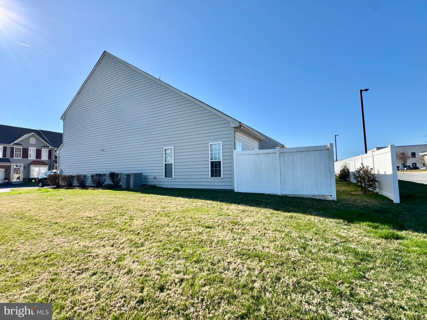 32285 Pelican Ct Property Photo 3