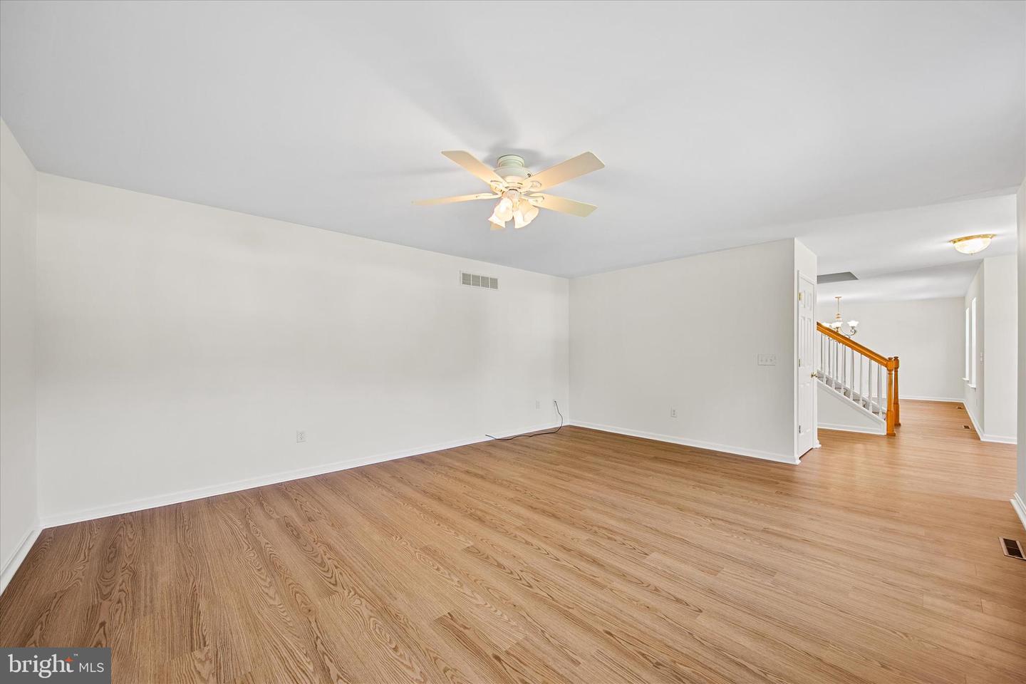 305 Baywinds Ct Property Photo 13