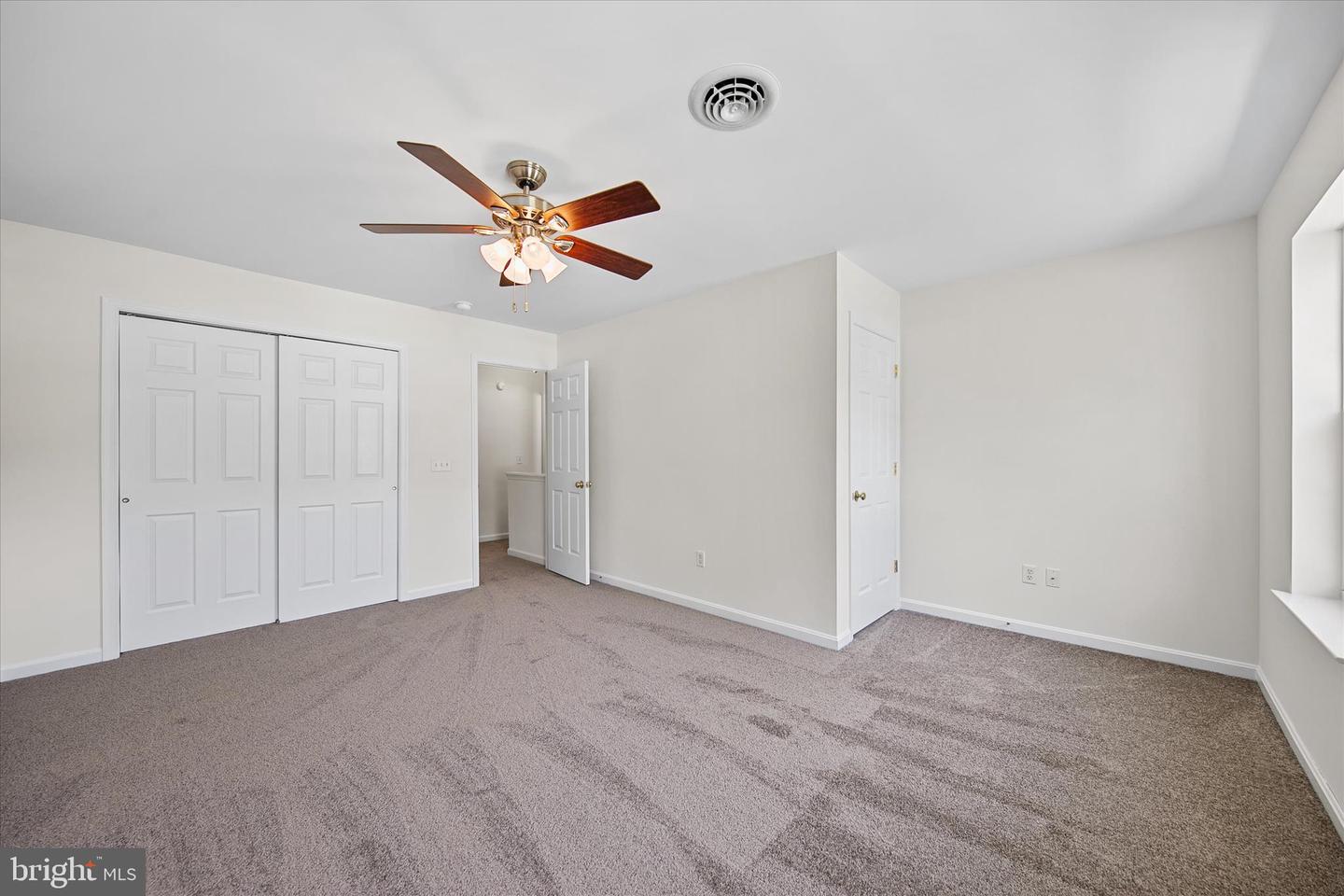 305 Baywinds Ct Property Photo 32