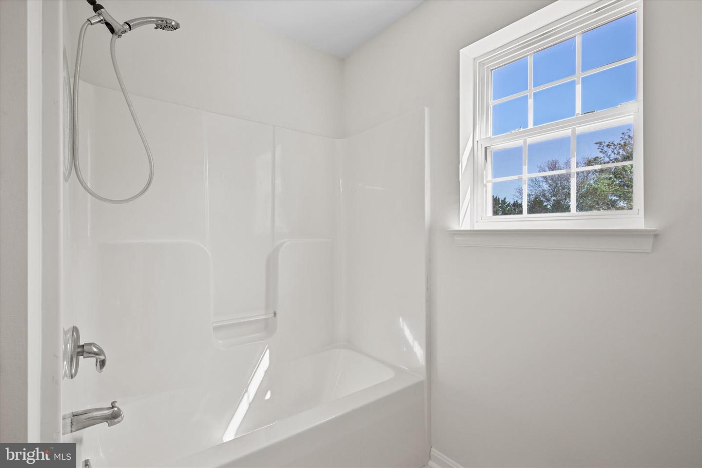 305 Baywinds Ct Property Photo 34