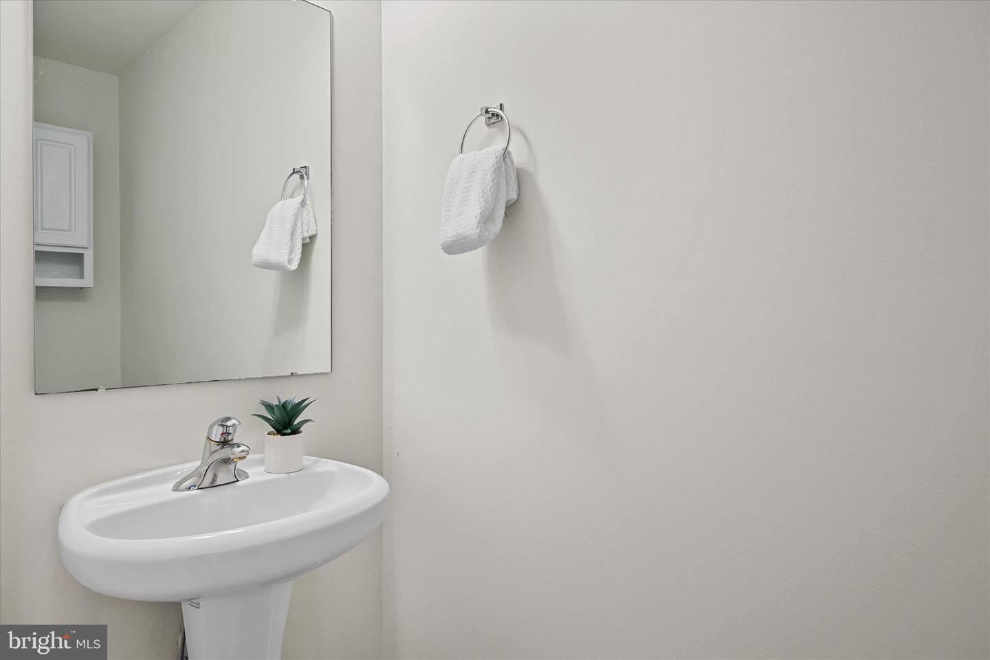 305 Baywinds Ct Property Photo 39