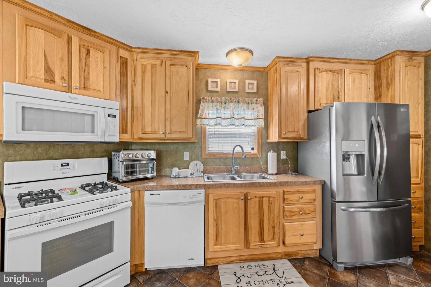 7 Spinning Wheel Ln Property Photo 7