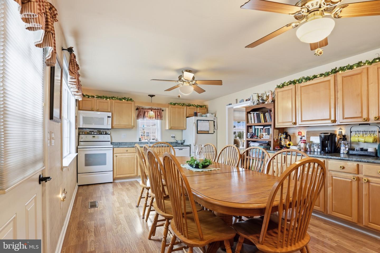38967 Willow Ln Property Photo 12