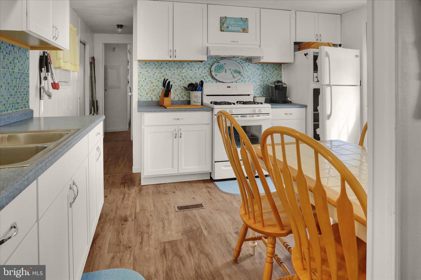 34059 Clematis St Property Photo 7
