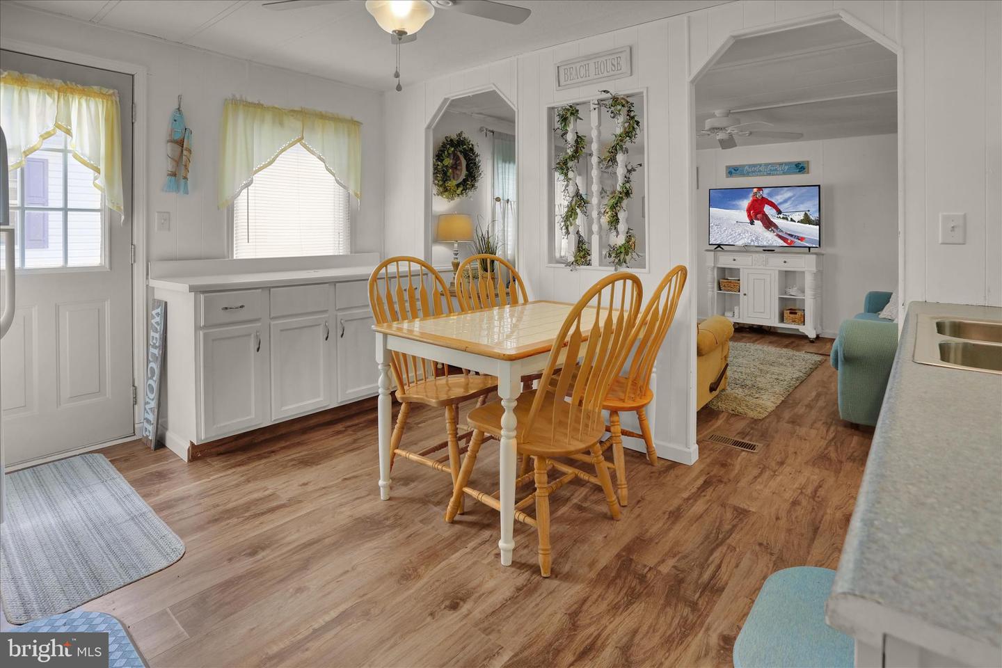 34059 Clematis St Property Photo 9