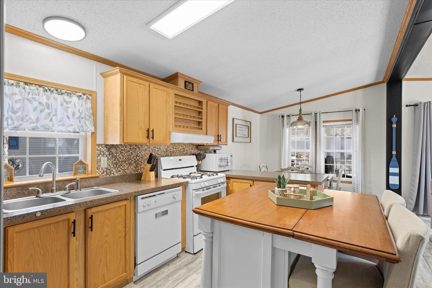 33931 Liberty St Property Photo 15