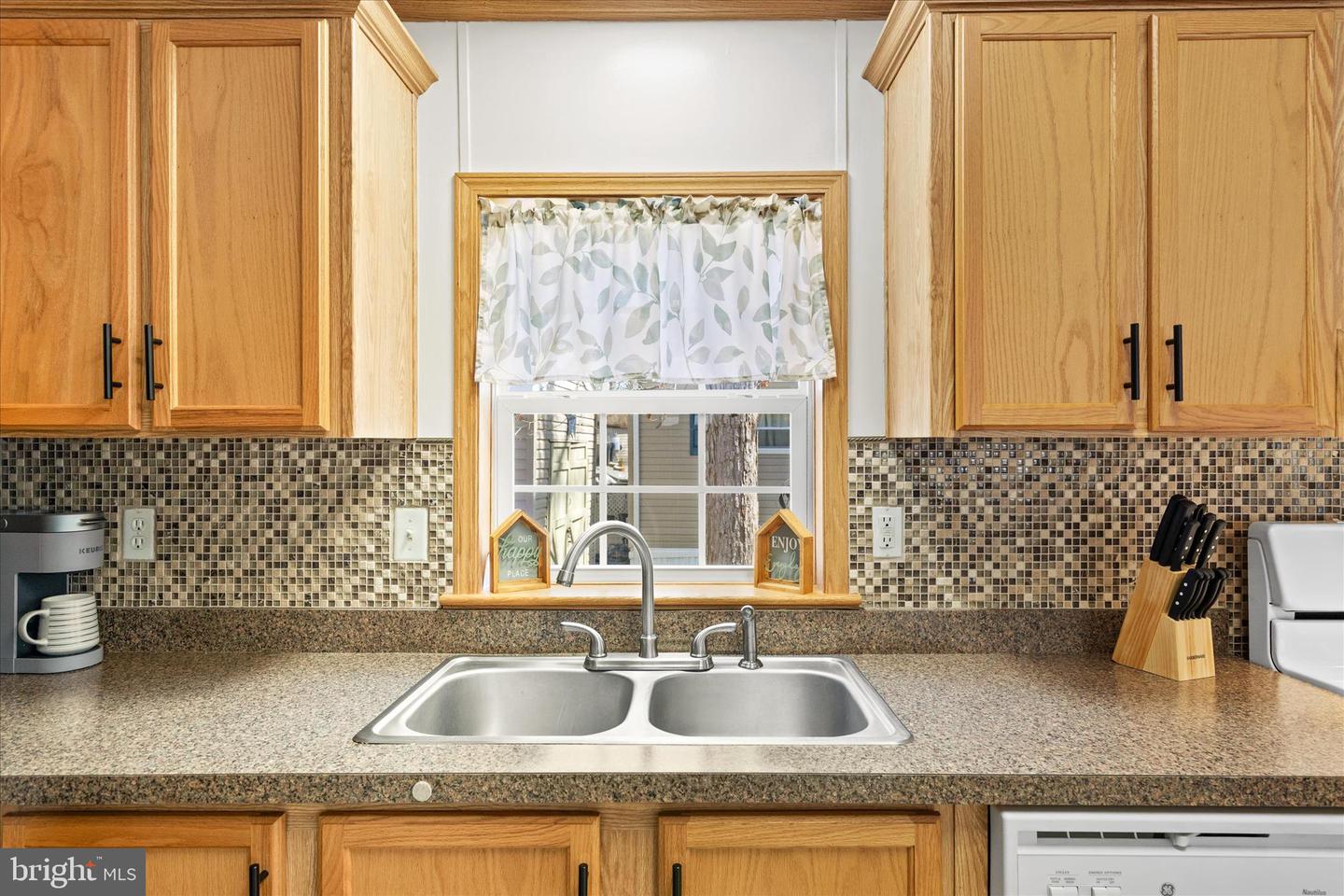 33931 Liberty St Property Photo 16