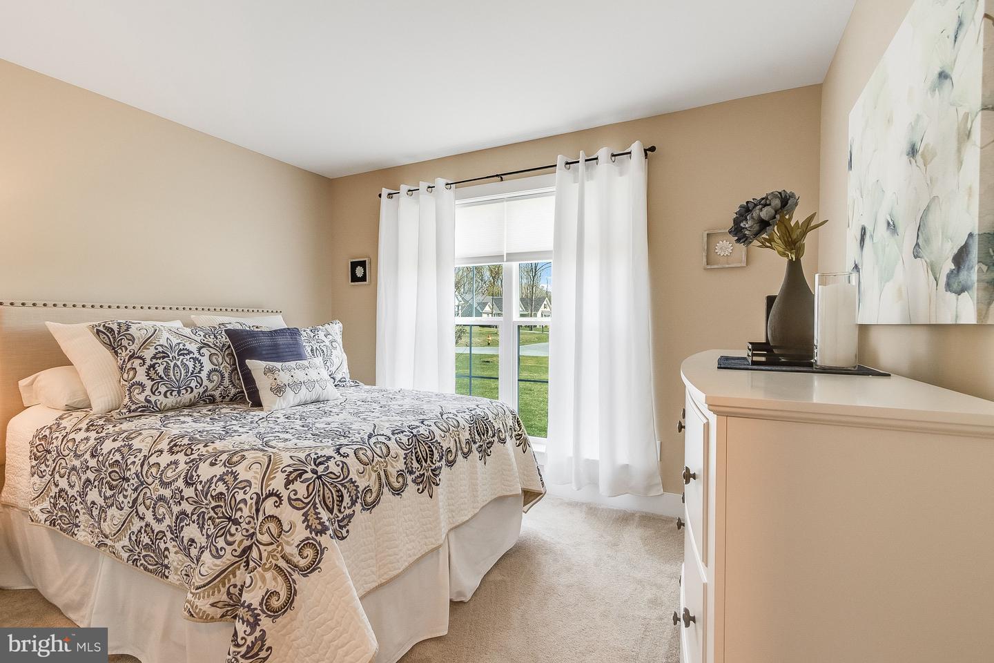24262 Deer Run Ct Property Photo 6