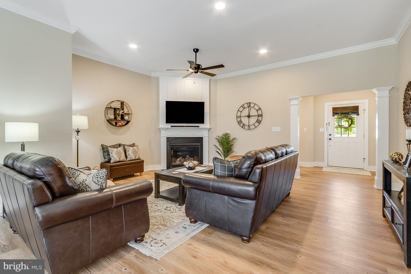 24262 Deer Run Ct Property Photo 11