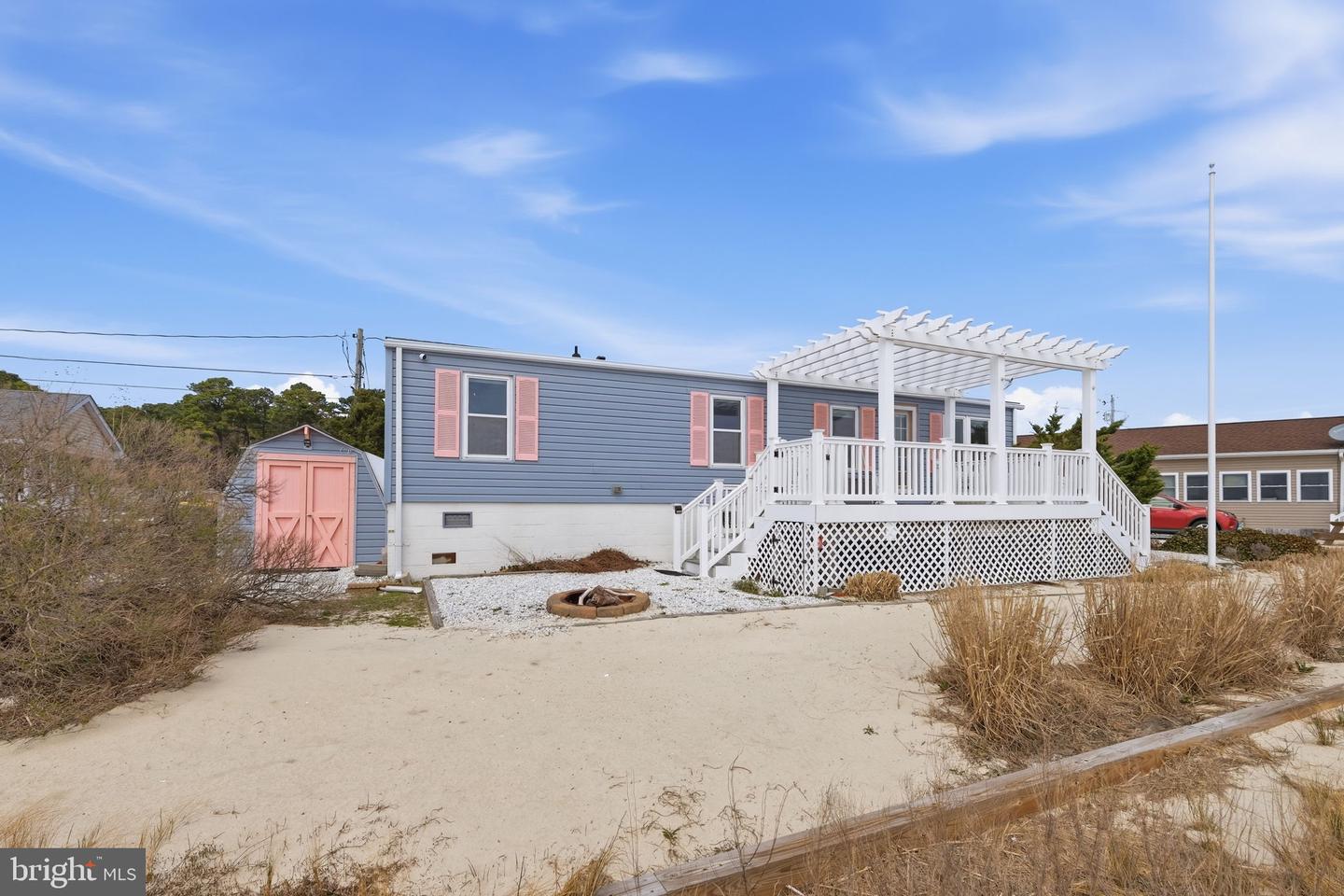32502 Sea Oak Ln Property Photo 1
