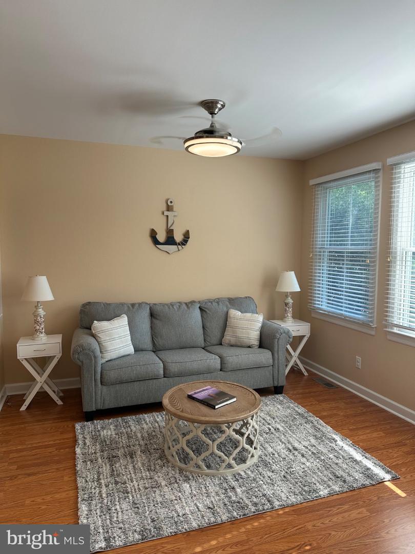 11136 Signature Blvd Property Photo 2
