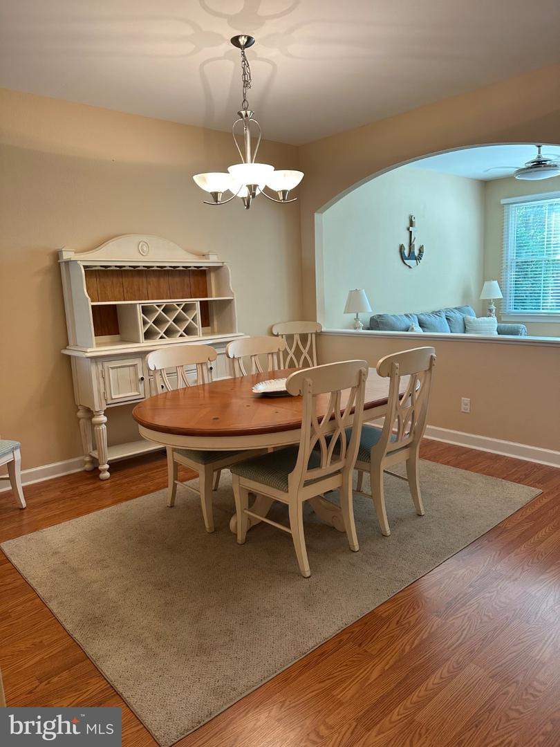 11136 Signature Blvd Property Photo 3