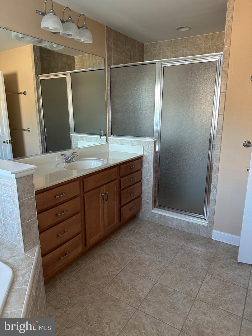 11136 Signature Blvd Property Photo 15