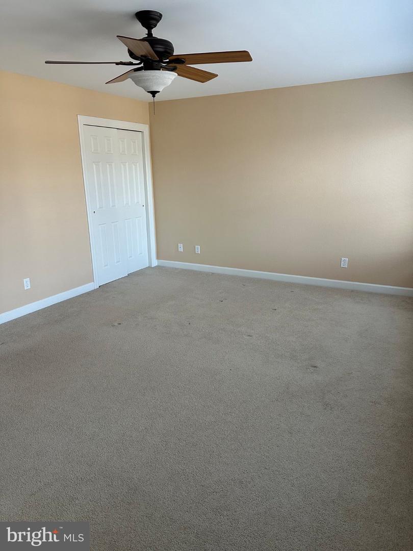 11136 Signature Blvd Property Photo 17