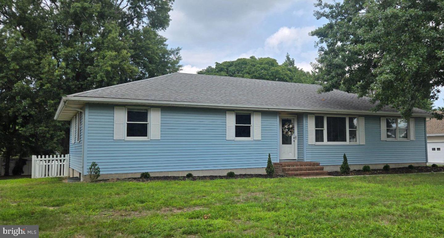 30909 BUTTONWOOD DR Property Photo 1