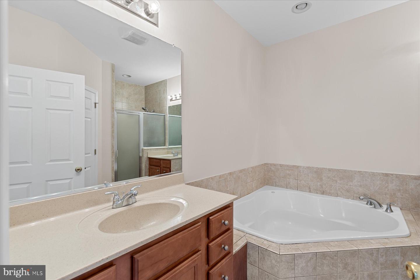11043 Destination Dr Property Photo 17