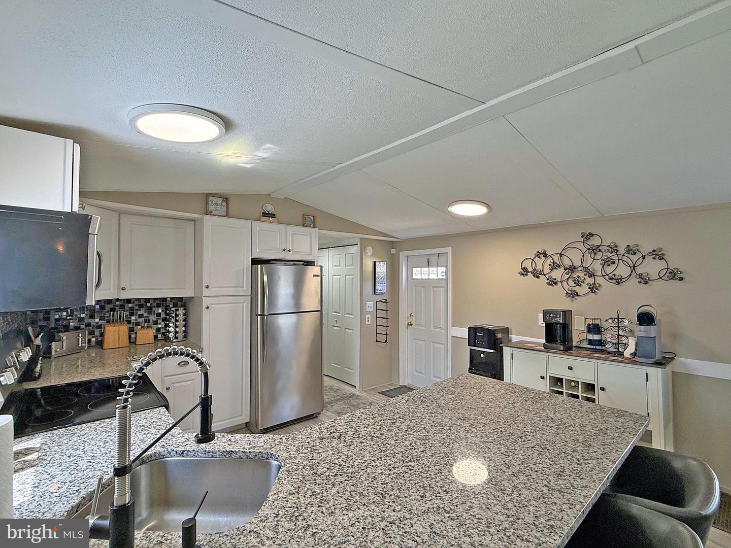 21196 M St #m-14 Property Photo 10