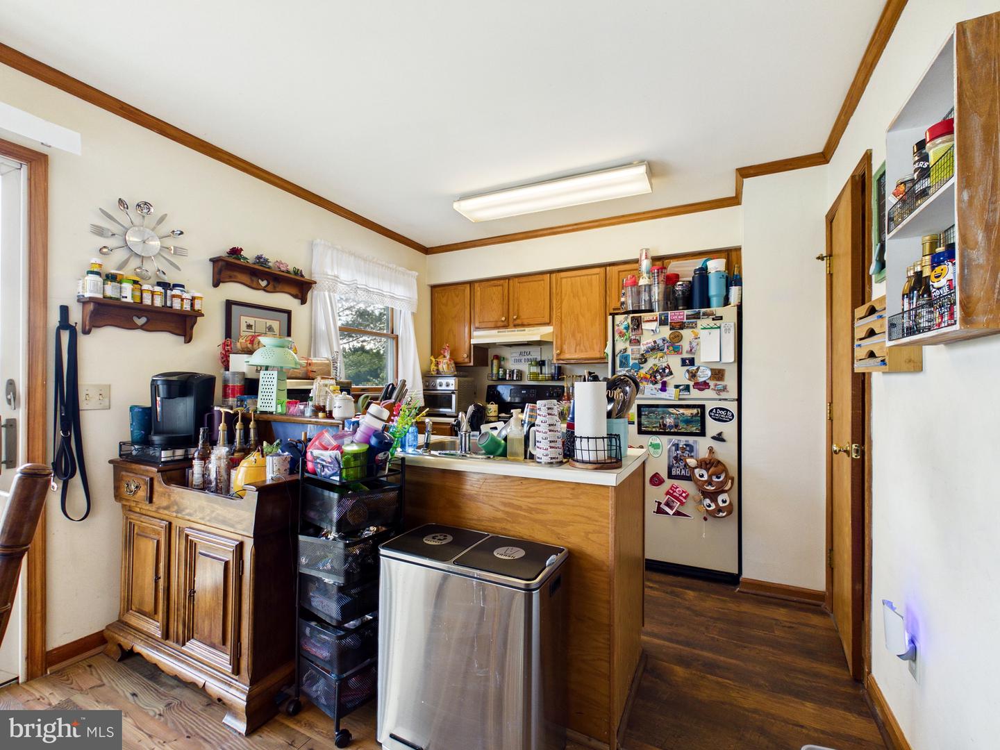332 Bay Ct Property Photo 5