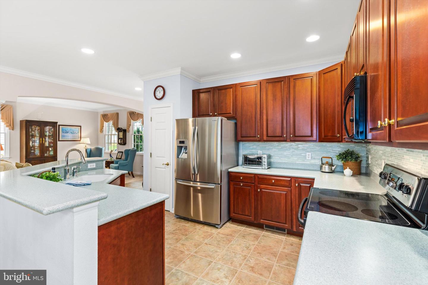 36 Willow Oak Ave Property Photo 14
