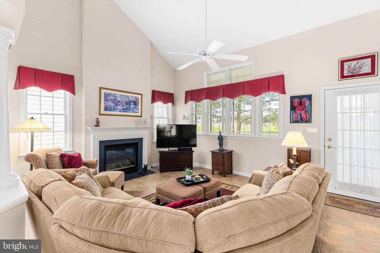 36 Willow Oak Ave Property Photo 22