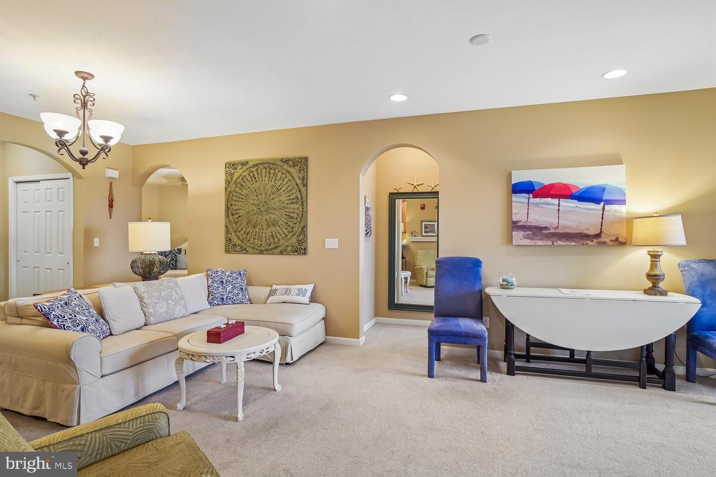 31568 Winterberry Pkwy #306 Property Photo 11
