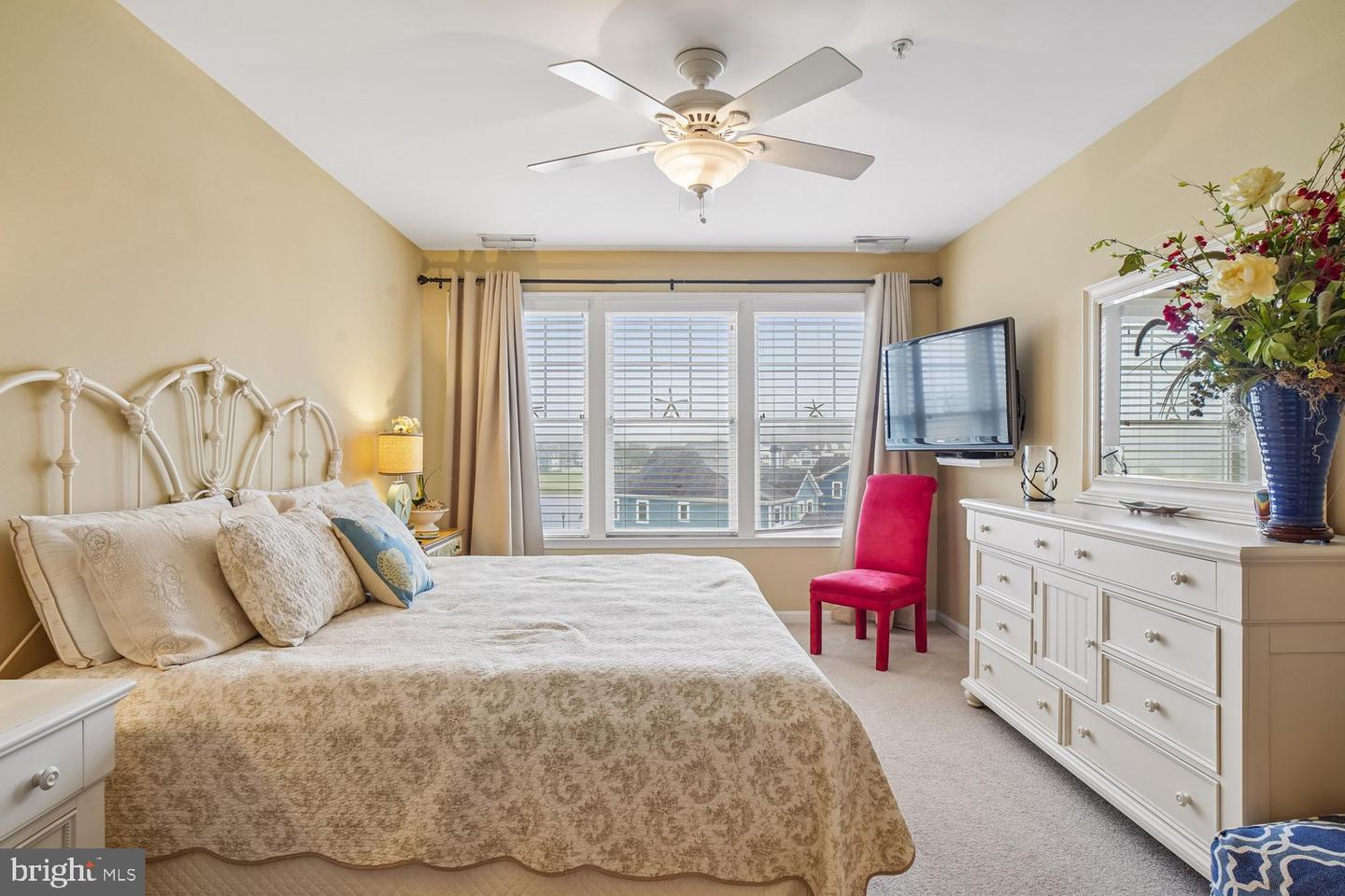 31568 Winterberry Pkwy #306 Property Photo 18