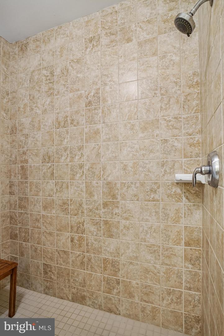 31568 Winterberry Pkwy #306 Property Photo 23