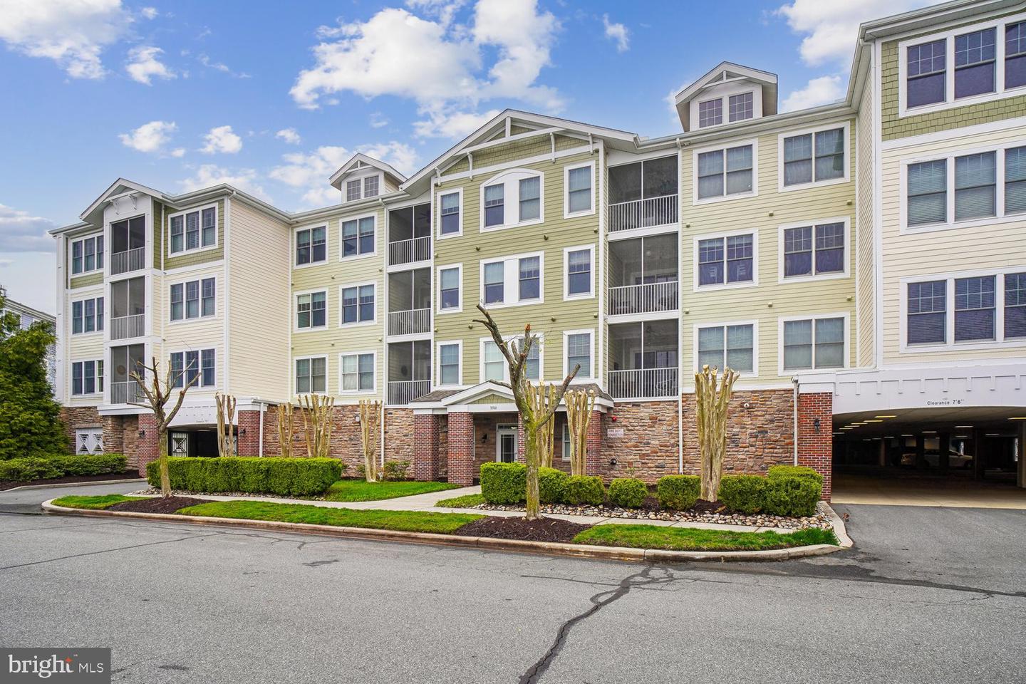 31568 Winterberry Pkwy #306 Property Photo 39