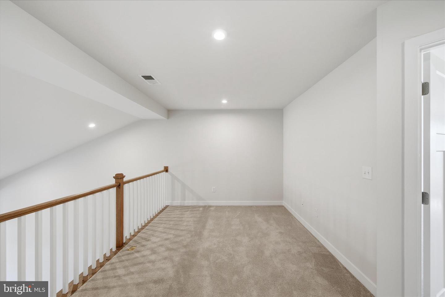 24015 Middleton Dr Property Photo 40