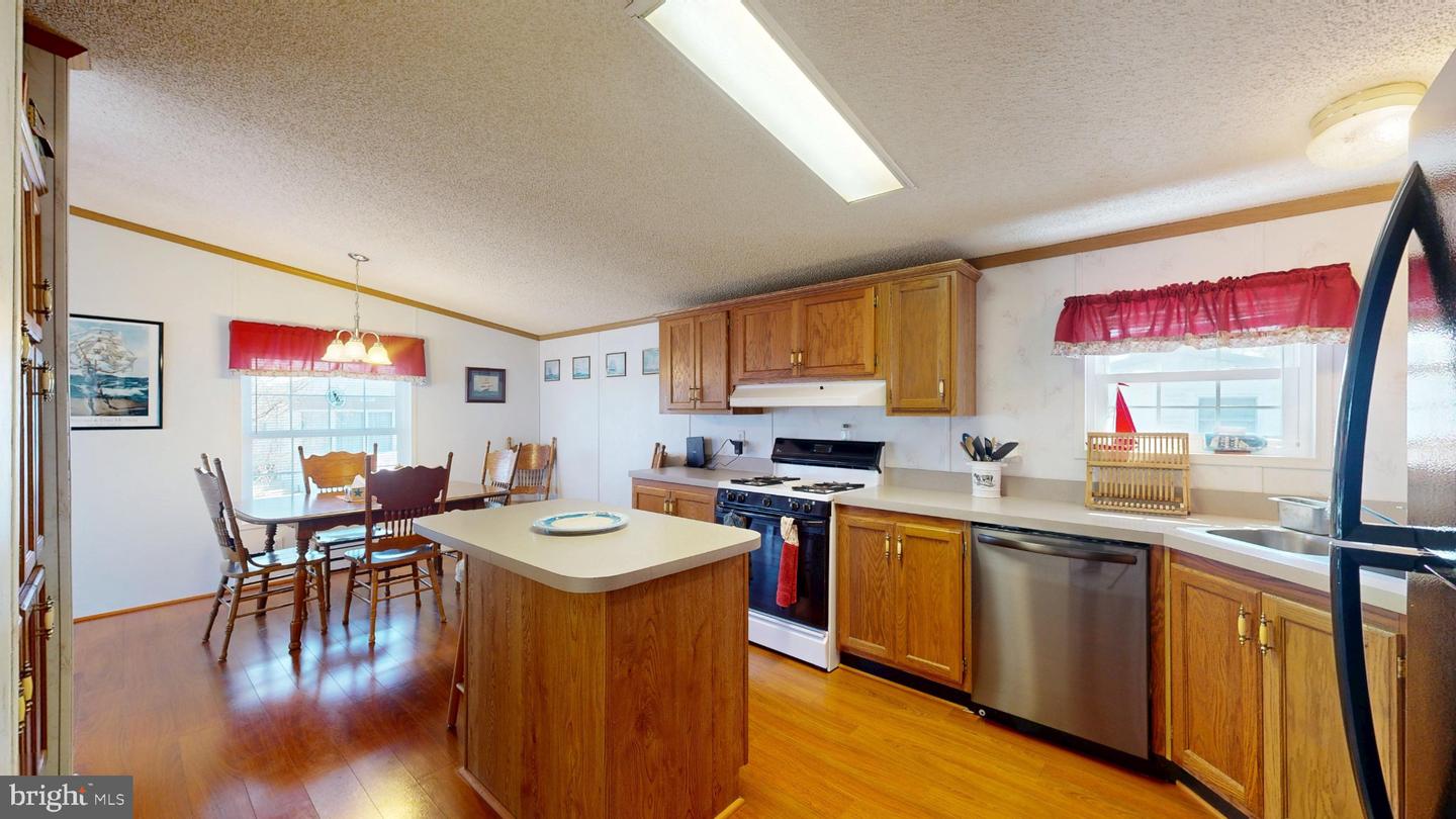 35664 Bayview Drive Property Photo 19
